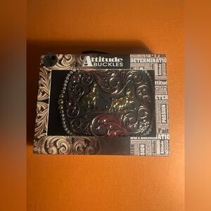 Attitude Buckles - Belt buckle from Montana Silversmiths - 🐴🐴🐴🐴🐴🐴🐴🐴🐴